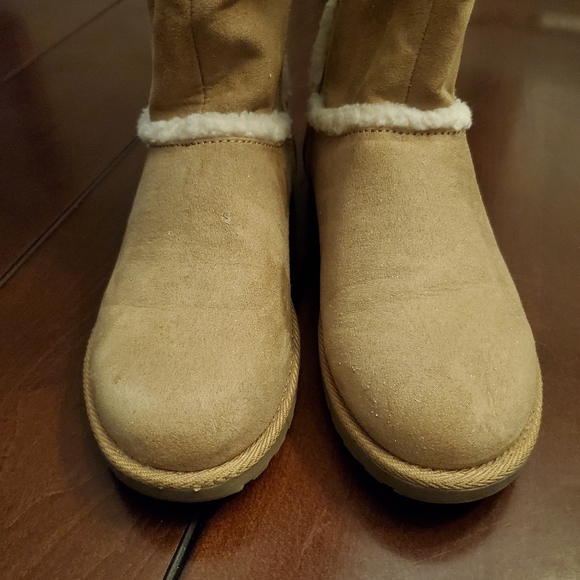 Airwalk knee high boots - Picture 5 of 7